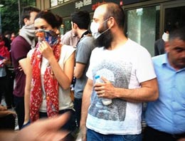 AKPlilerin Halit Ergenç Pankartına Tepki Var