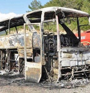 Antalyada Tur Otobüsü Yandı