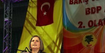 BDP Diyarbakırda Türk Bayrağı Dalgalandırdı