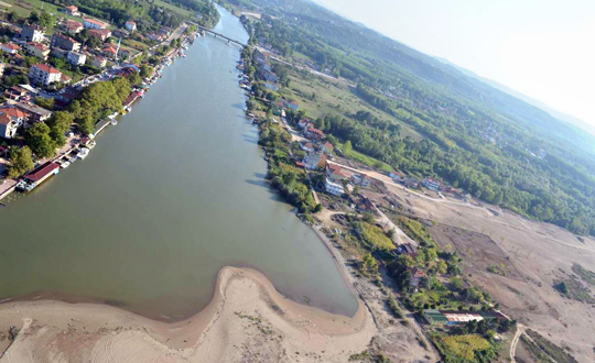 Karadenizde Dalgaların Getirdiği Kum Sakarya Nehrinin Ağzını Daralttı