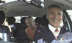 Norveç Başbakanı Bir Günlüğüne Taksi Şoförü Oldu